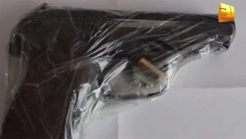 Шымкентские подростки ходят на занятия с оружием