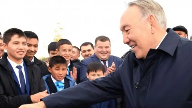 Назарбаев провел неформальную беседу с молодежью Кызылорды