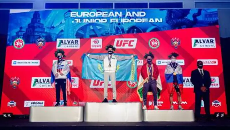 Три золотые медали привезли казахстанцы с чемпионата Европы по ММА