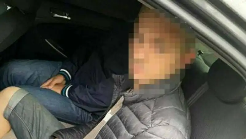 Отлучился на несколько минут  - у алматинца угнали машину