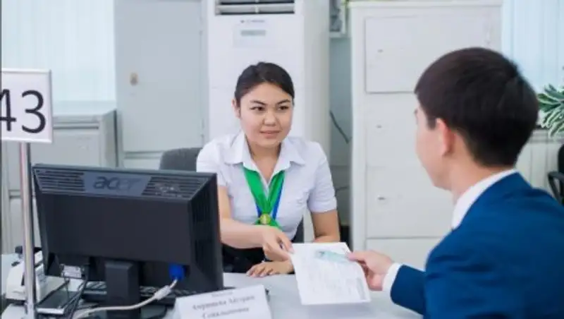 Сагинтаев поручил не допустить ажиотажа при регистрации граждан для ОСМС в ЦОНах