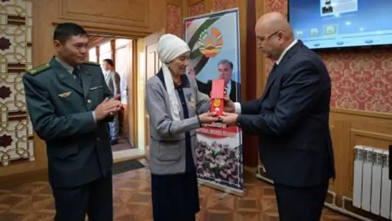 Героя-пограничника посмертно наградили орденом "Спитамен"