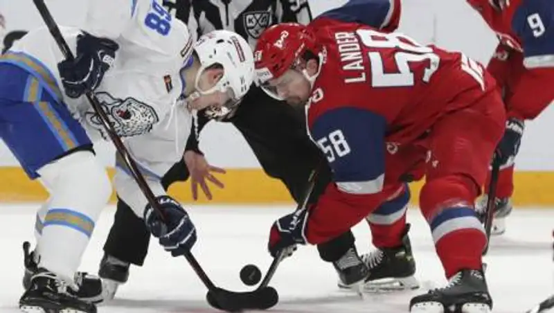 "Барыс" разгромно проиграл "Локомотиву" в чемпионате КХЛ