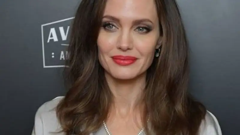 СМИ сообщили о скорой свадьбе Анджелины Джоли