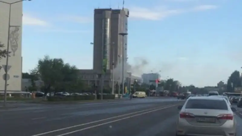 В Комитете по ЧС сообщили подробности пожара в здании МВД РК