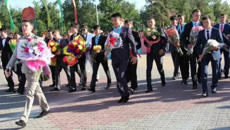 Гуляний для выпускников школ не будет – акимат Алматы