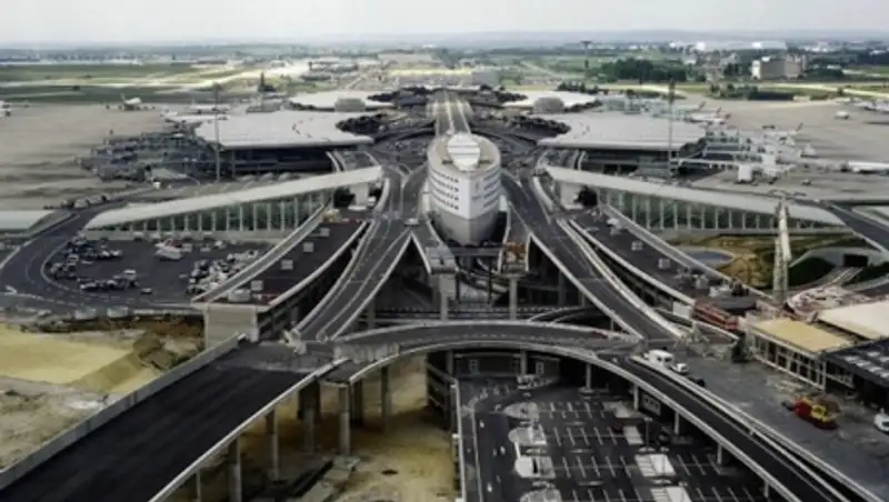 В аэропорту Шарль-де-Голль из-за подозрения в радикальных взглядах уволены 57 работников