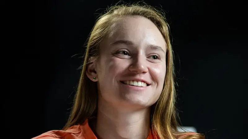 Елена Рыбакина: Я немного разозлилась, когда уступала в счете