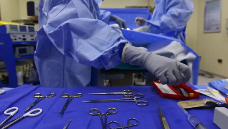 Руки тряслись, собирал по кусочкам - Нейрохирург Алматы о самых запоминающихся операциях