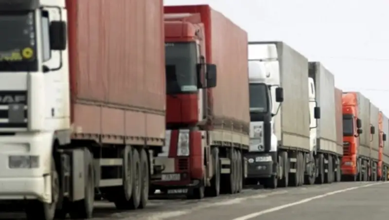 Фуры из Турции пошли в Казахстан в обход России через Каспий