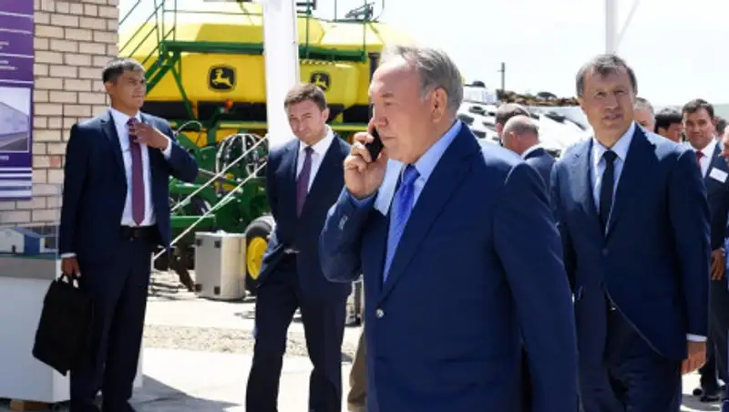 Почему редкие фото Назарбаева стали регулярно появляться в Сети