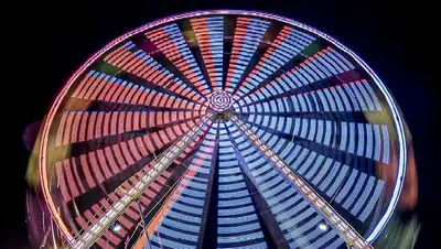 шымкент, парк, аттракцион, мужчина, падение, полиция, фото - Новости Zakon.kz от 11.04.2022 11:43