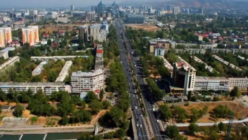 В Алматы средняя заработная плата составила 152 тыс тенге