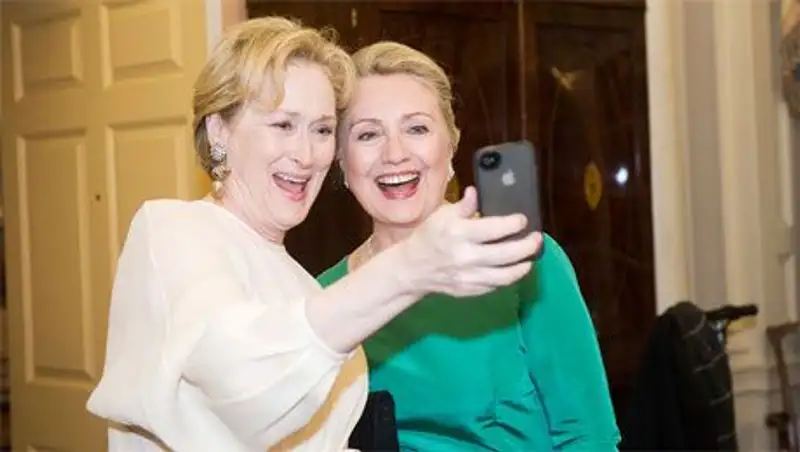 Телефонные автопортреты с участием мировых политиков