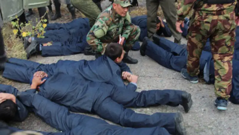 В Таджикистане возбудили 15 дел против участвовавших в бунте заключенных