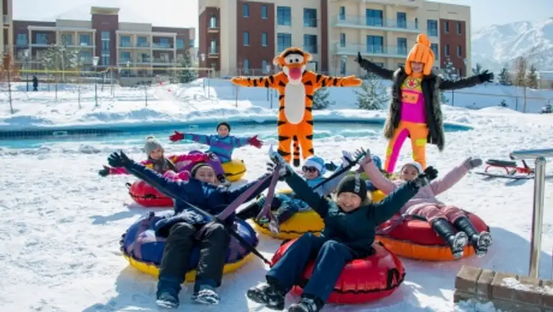 Зимняя сказка в Royal Gardens – история с продолжением  от Корпорации «БАЗИС-А»