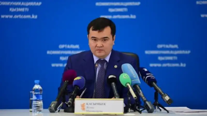 Министр по инвестициям и развитию прокомментировал отставку главы авиационного комитета