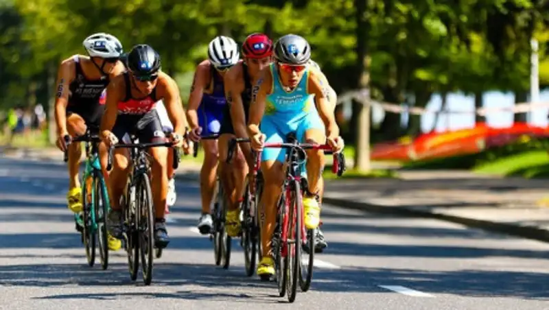 Как выступили казахстанцы на чемпионате мира по триатлону