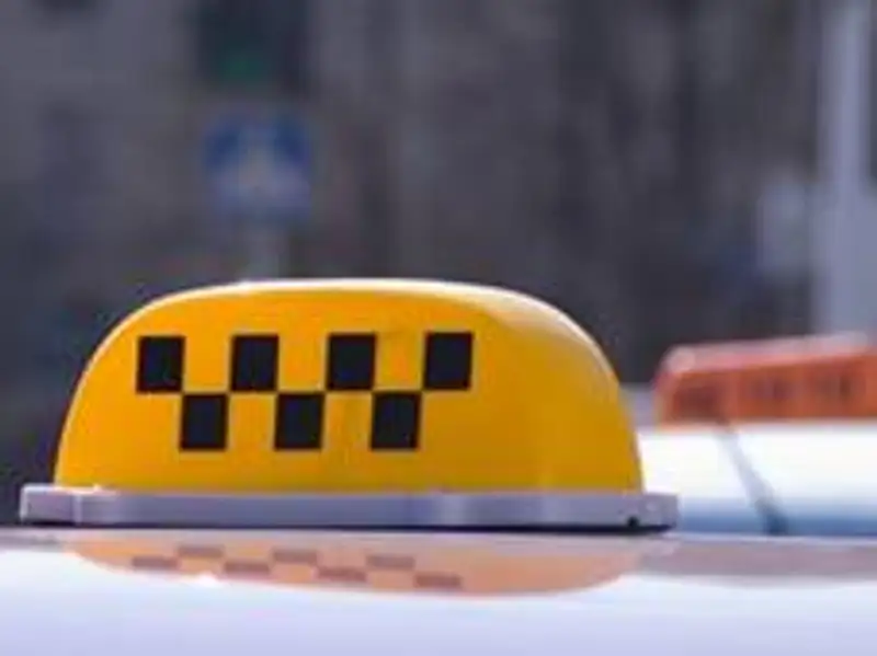 В Алматы частный извозчик стал жертвой вооруженных налетчиков