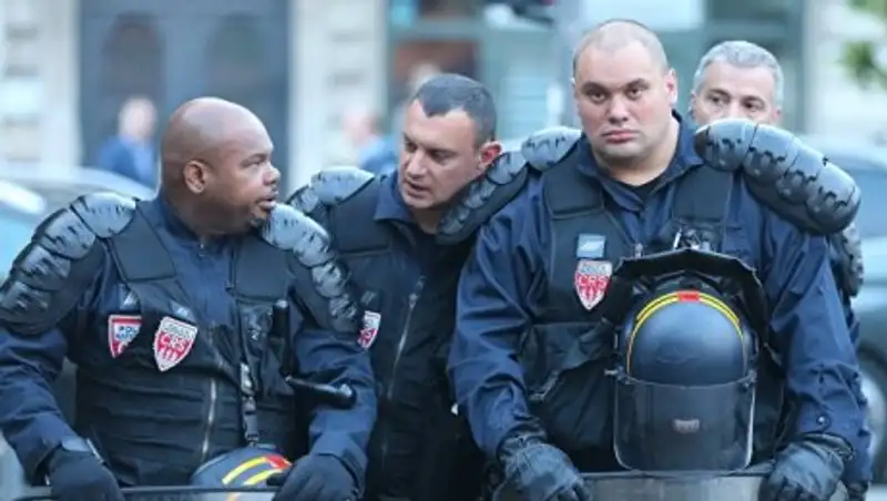 В Тулоне в ходе антитеррористической операции задержали двух человек