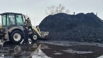 Социальный уголь продавали бизнесменам в регионах Казахстана, фото - Новости Zakon.kz от 12.04.2023 02:58