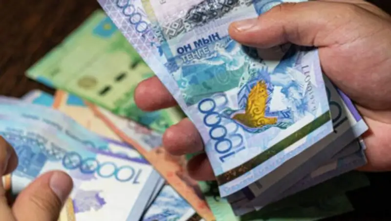 Более 21 тыс. литров дизтоплива хотели незаконно продать