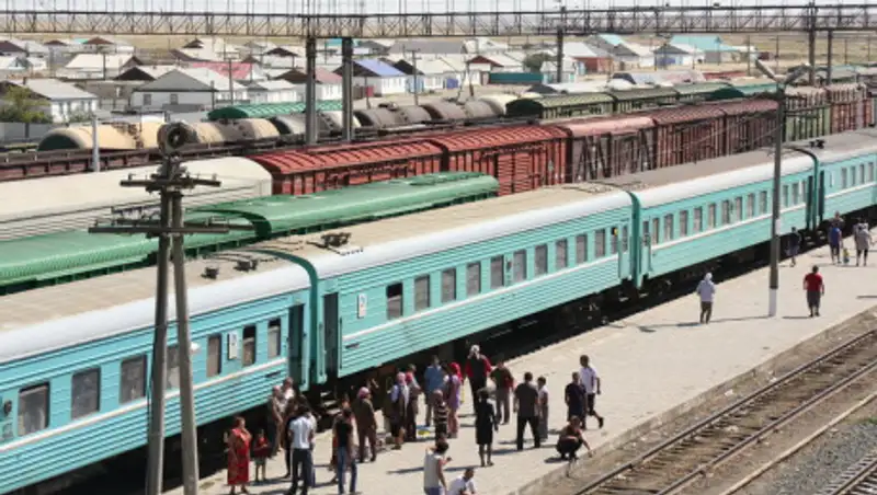 Вопросы проблемной застройки вдоль железных дорог подняли депутаты