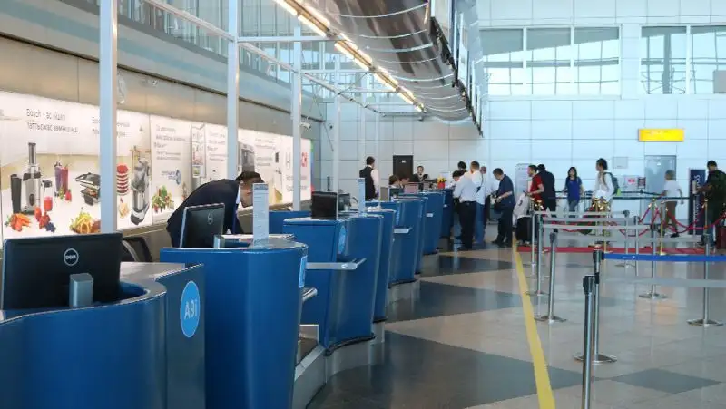 О правилах перевозки пассажиров и багажа в самолетах рассказали в КГА