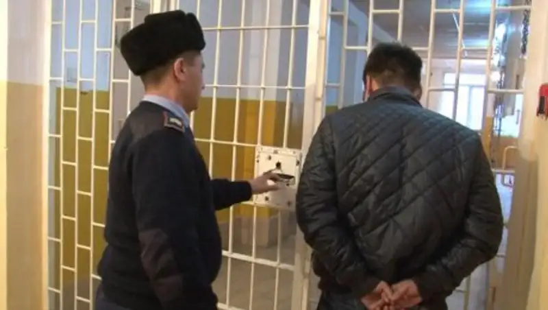 Хорошая память помогла полицейскому быстро раскрыть ограбление иностранцев в Алматы