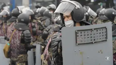 агрессивно настроенные граждане, фото - Новости Zakon.kz от 05.01.2022 13:06