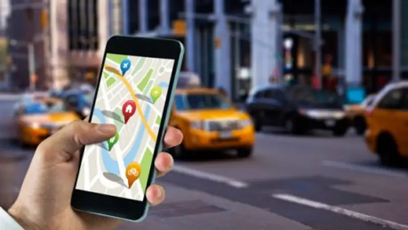 Uber и Яндекс.Такси предлагают своим пользователям расплачиваться наличными за поездки