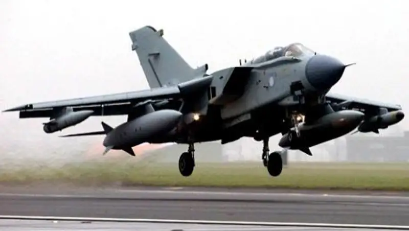 СМИ: два британских истребителя вылетели с базы на Кипре для ударов по ИГ в Сирии