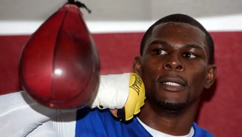 Бывший чемпион мира по боксу избил пациента в реабилитационной клинике