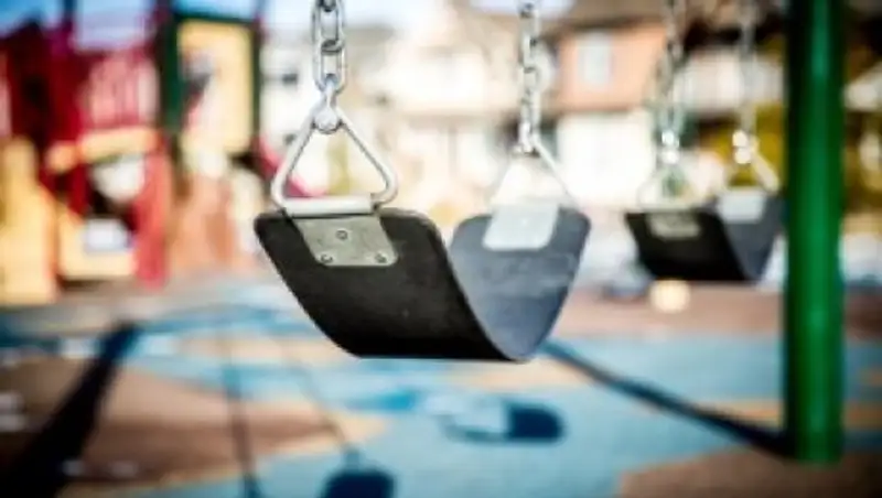 В Астане нечистоты из гостиницы сливали на детскую площадку 