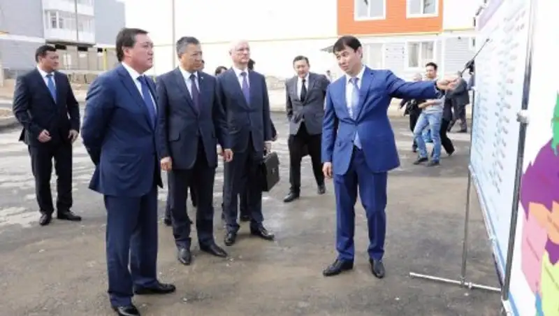 Аскар Мамин проинспектировал ход реализации госпрограмм в ЮКО