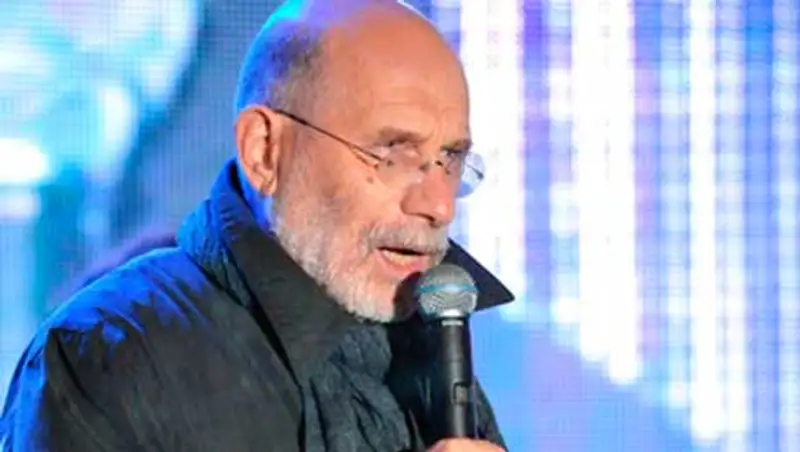 Акунин отказался идти на собрание литераторов вместе с Путиным, фото - Новости Zakon.kz от 20.11.2013 23:46