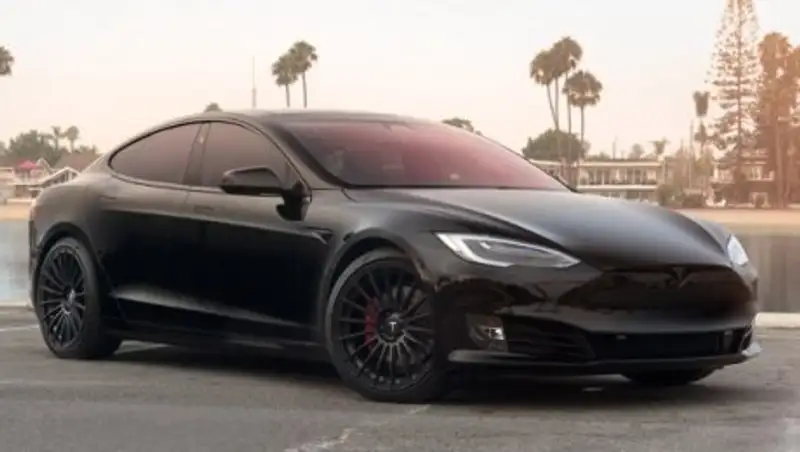 Электрокар Tesla Model S получил тюнинг от ателье T Sportline