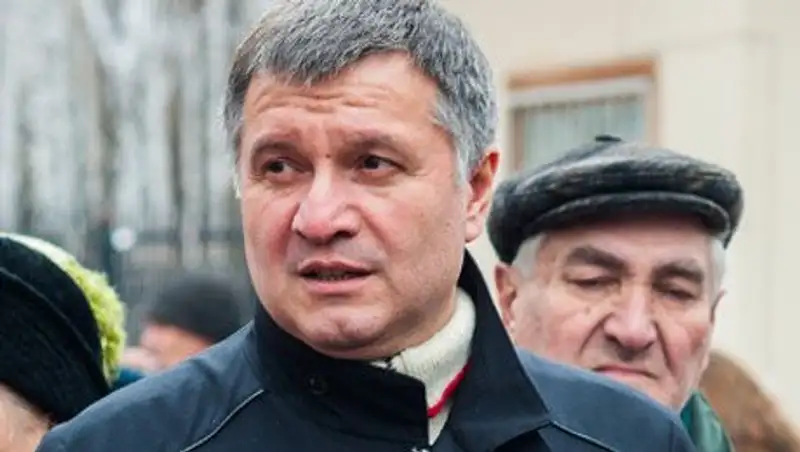 Новый глава МВД Украины расследует действия милиции во время беспорядков