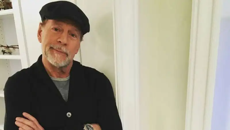 Брюс Уиллис завершает карьеру в кино из-за болезни