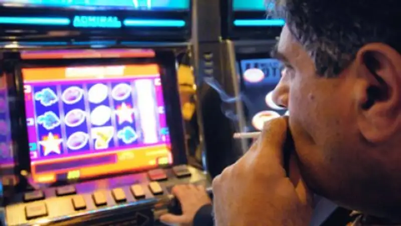 В Кокшетау женщина сдала в полицию мужа-игромана за кражу собственной бытовой техники