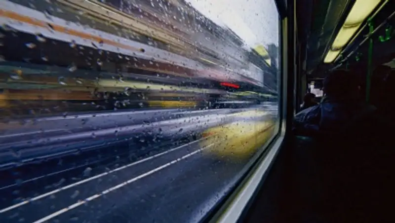 "Моя мечта - встать на ноги". Пострадавшая в ДТП с тремя автобусами осталась без помощи