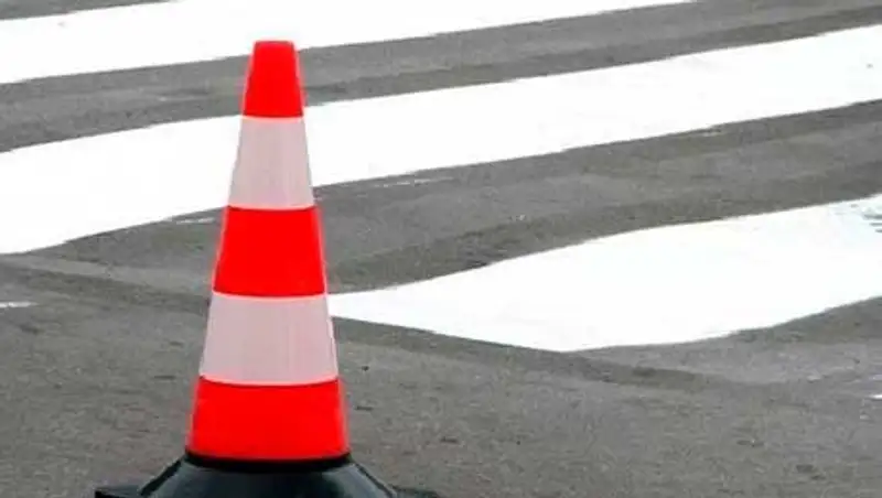 В Актобе водитель автобуса насмерть сбил 22-летнюю девушку, фото - Новости Zakon.kz от 13.11.2013 22:50