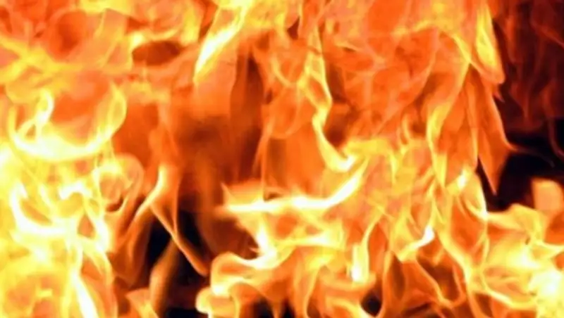 Тела 2 человек обнаружены на месте пожара дома в центре Астаны