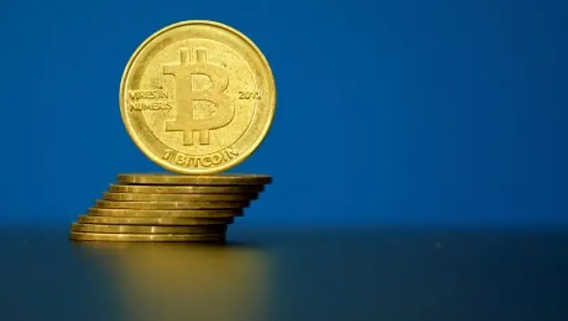 Курс биткоина превысил 6 000 долларов