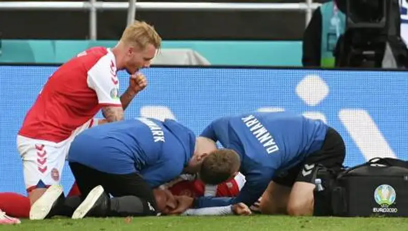Врач сборной Дании рассказал, как реанимировали рухнувшего на поле Эриксена