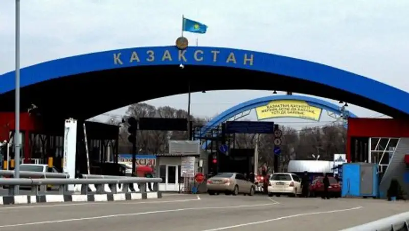 Единый страховой полис ЕАЭС предлагают ввести для туристов из России и Казахстана