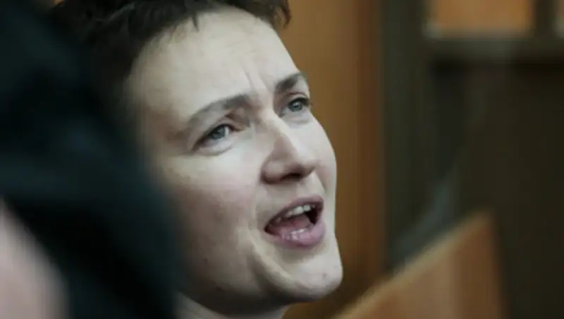 Кремль прокомментировал идею Порошенко отправить самолет за Савченко