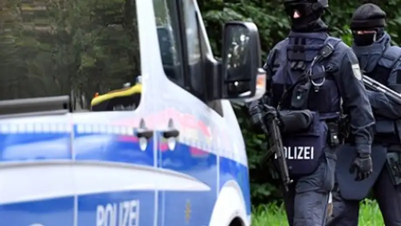 Немецкая полиция задержала предполагаемого главаря террористов из Хемница