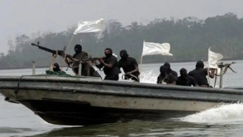 Польские моряки, попавшие в плен к пиратам у берегов Нигерии, вышли на связь