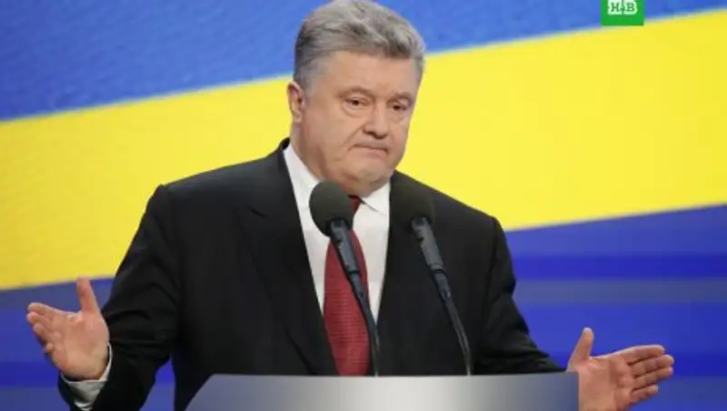 Странное поведение Порошенко попало на видео